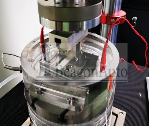 骨水泥彎曲疲勞性能試驗機產品介紹